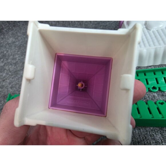 Vintage 1980s My Little Pony Toy Stable Accessories Bed Fence Ribbons Trophies - Picture 8 of 12